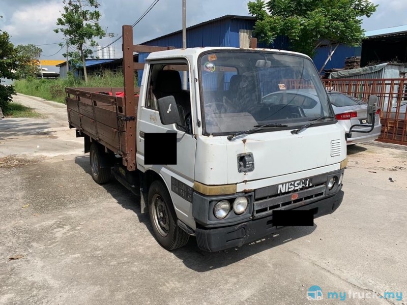 1997 Nissan cabstar 2,500kg in Johor Manual for RM7,500 - mytruck.my