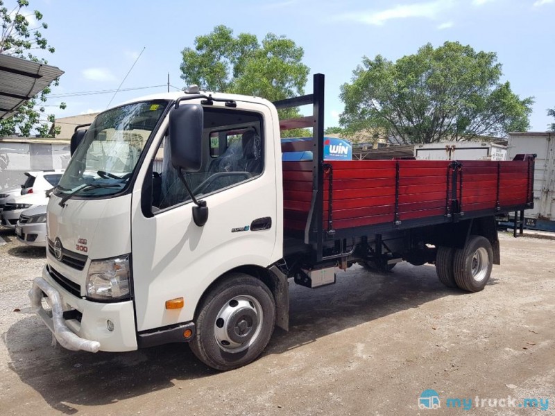 2020 Hino XZU720K 17kaki 7,500kg in Selangor Manual for RM129,900 ...