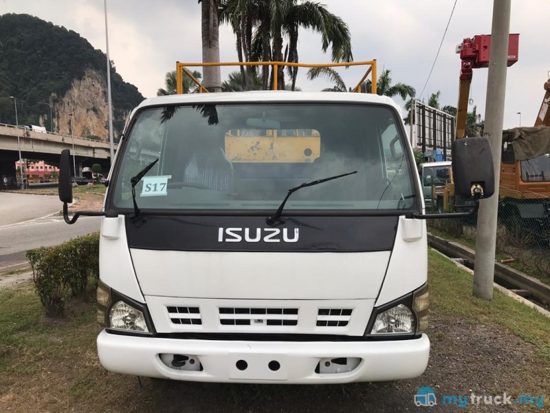 Isuzu np 21