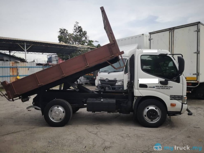 2017 Hino xzu600 4,800kg in Penang Manual for RM78,000 - mytruck.my