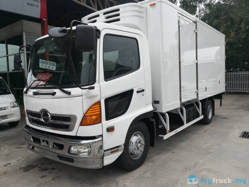 2020 Hino FD6J 7,500kg in Malacca Manual for RM90,000 - mytruck.my