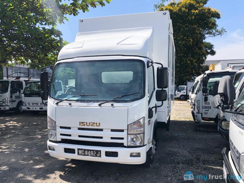 Обтекатель isuzu npr75