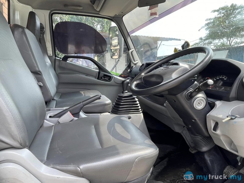 2019 Hino 720R cargo 7500kg 17kaki 2019year Local Hijau 75,000kg in ...