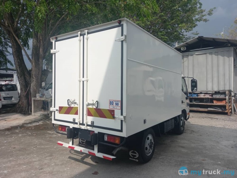 2021 Hino XZU600R Alu Box 10'3