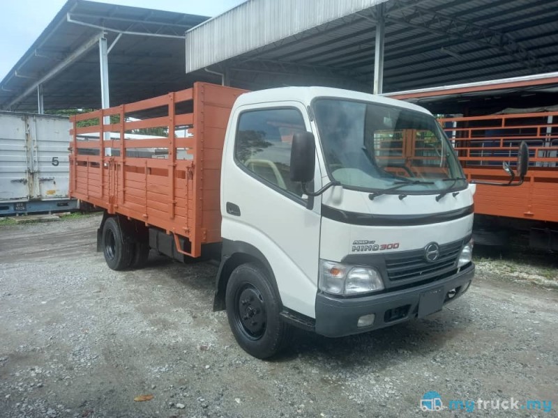 2011 Hino XZU413R Kargo Am 17' Promotion !!! 5,000kg in Selangor Manual ...