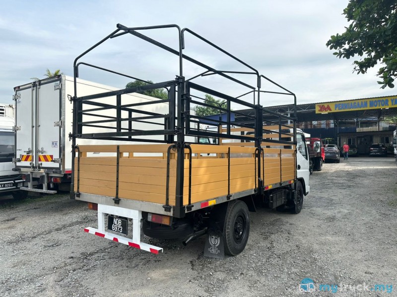 2014 Mitsubishi-Fuso FE71PB ( UBS ) with Stainless Steel Base 4,500kg ...