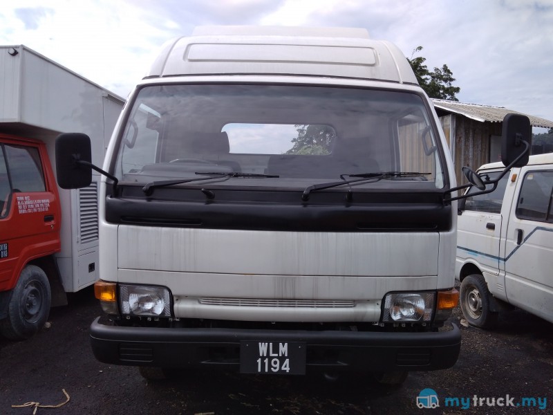 2003 UD Trucks YU41H4 5,000kg in Selangor Manual for RM30,000 - mytruck.my