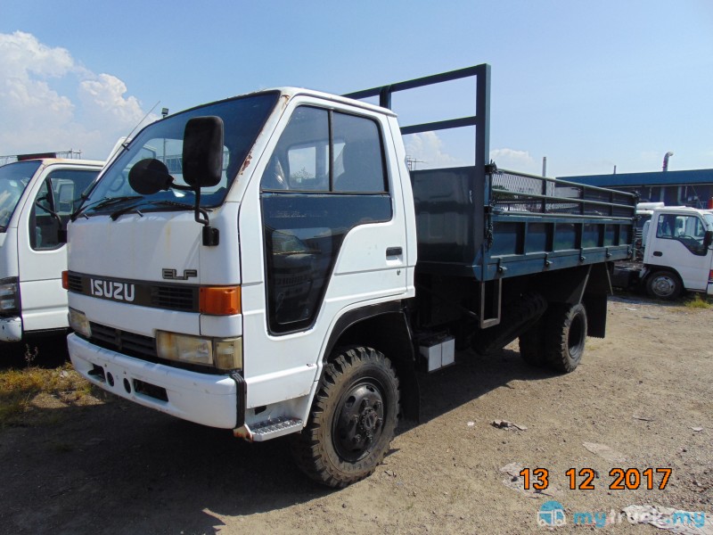 Isuzu Tipper