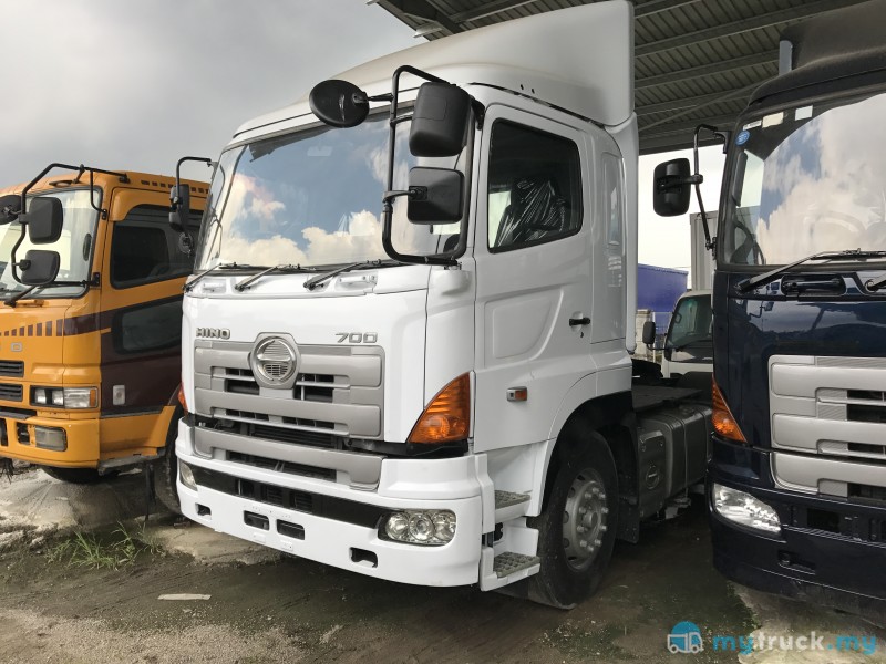 2017 Hino 700 5,000kg in Johor Manual for RM0 - mytruck.my