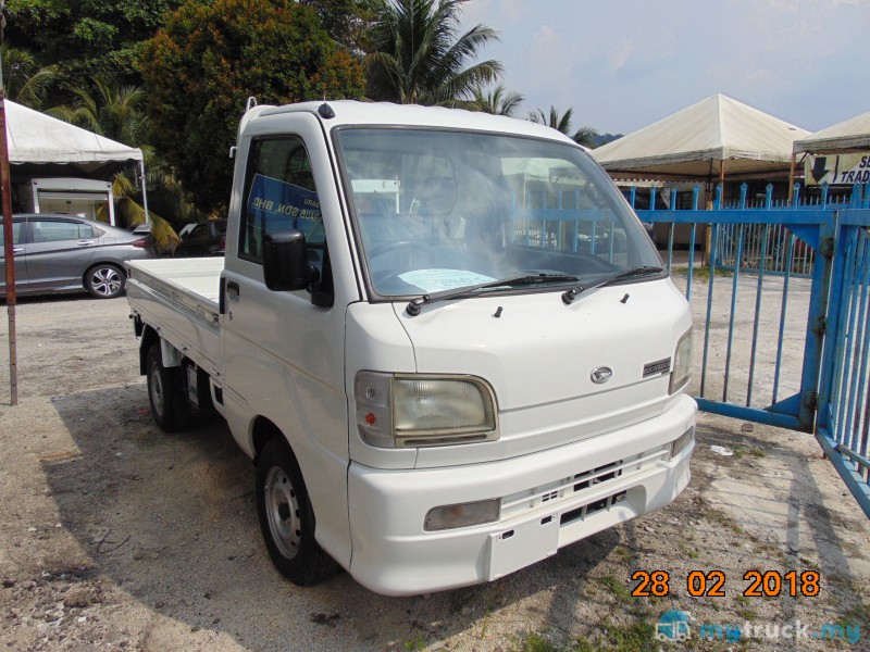 Daihatsu hijet 2018