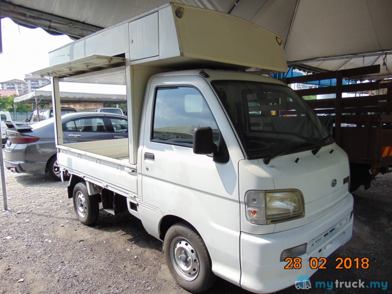 Daihatsu hijet 2018