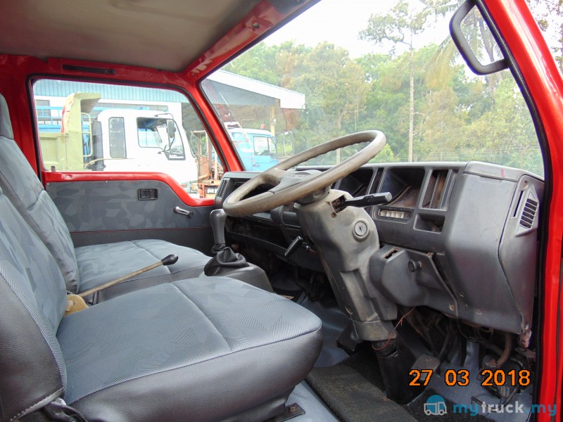 1993 Ford Trader Chassis 5,000kg in Johor Manual for RM23,800 - mytruck.my