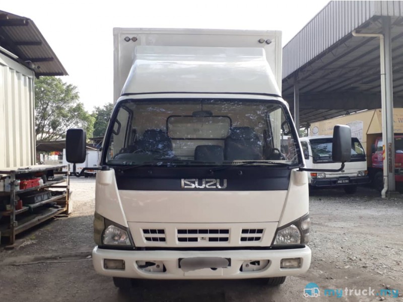 Isuzu npr 66