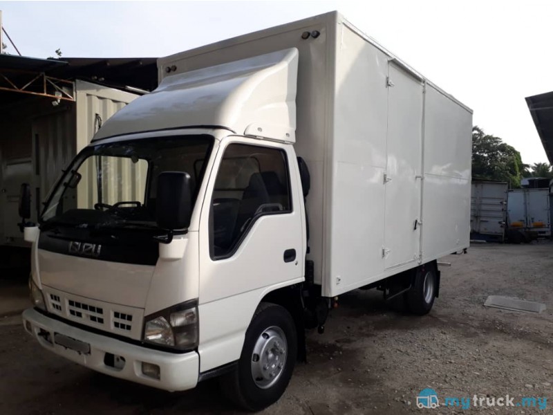 Isuzu npr 66