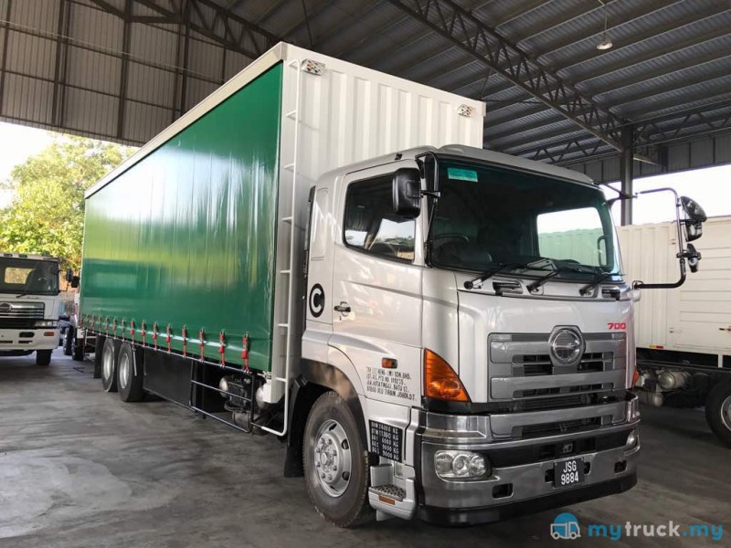 2018 Hino 700 Series 24,000kg in Johor Manual for RM0 - mytruck.my