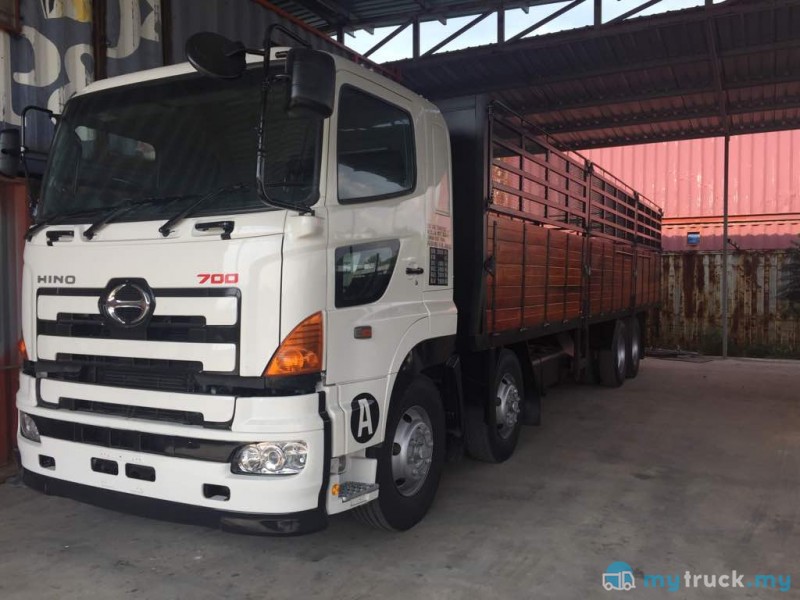 2018 Hino 700 Series 30,000kg in Johor Manual for RM0 - mytruck.my