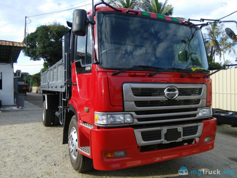 2018 Hino PROFIA 18,000kg in Johor Manual for RM0 - mytruck.my