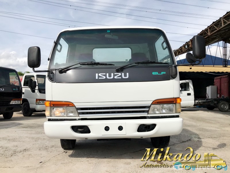 Чехлы isuzu npr75