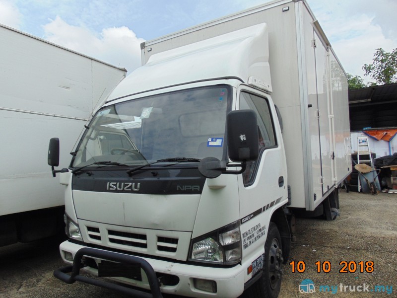 Isuzu npr 66