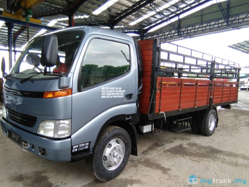 2018 Hino XZU 7,500kg in Johor Manual for RM0 - mytruck.my