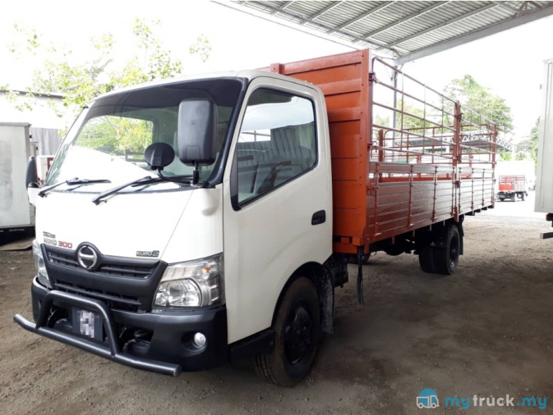 2013 Hino WU 710 (UBS) 5,000kg in Selangor Manual for RM72,800 - mytruck.my