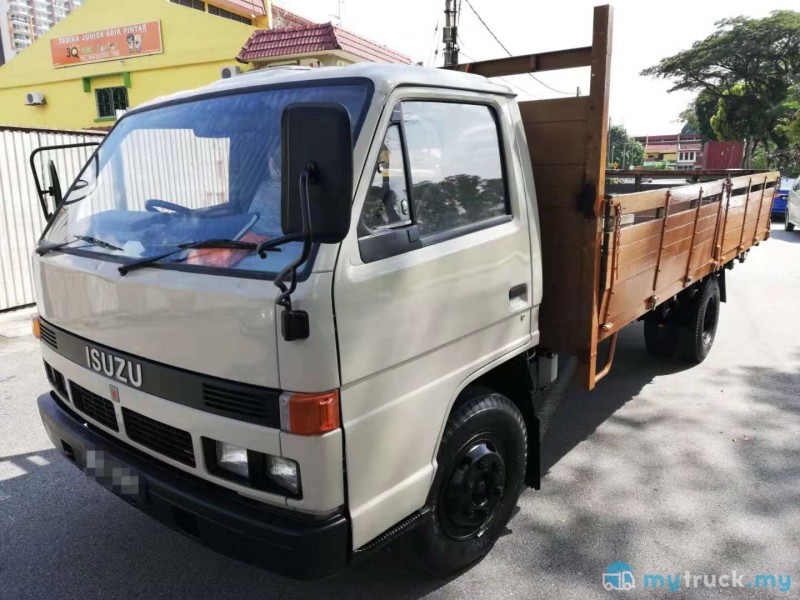 1997 Isuzu NPR59P 17 KAKI 3.9 5,000kg in Kuala Lumpur Manual for RM27 ...