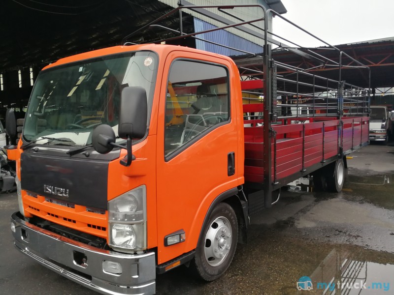 Isuzu elf npr85