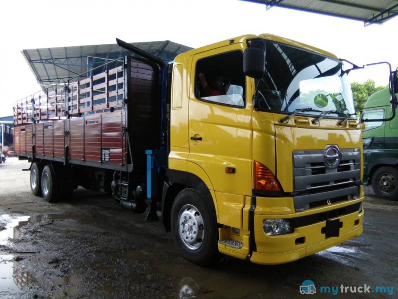 2019 Hino FR2P 24,000kg in Johor Manual for RM0 - mytruck.my