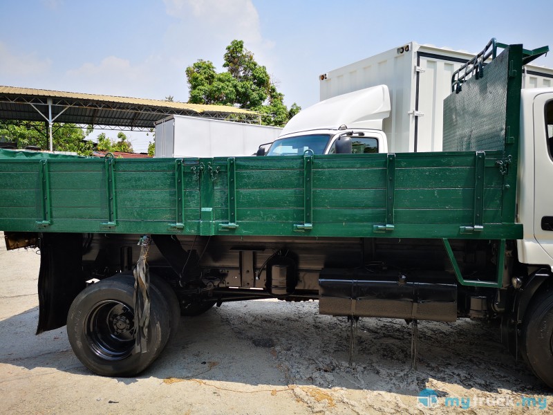 2013 Hino WU342R 13.5kaki 5,000kg in Penang Manual for RM66,000 ...