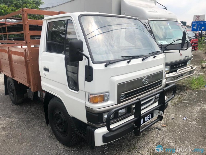 2002 Daihatsu Delta V58 4,500kg in Perak Manual for RM23,900 - mytruck.my