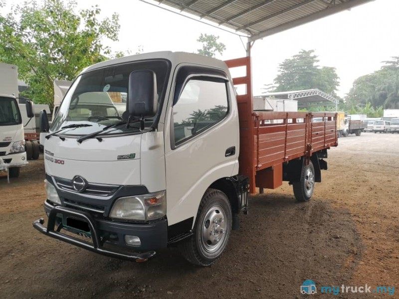 2012 Hino WU640R Kargo Am 13' 4,800kg in Selangor Manual for RM54,900 ...