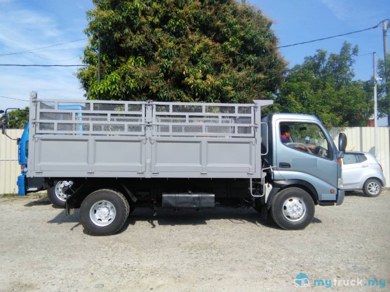 2019 Hino XZU 7,500kg in Johor Manual for RM0 - mytruck.my