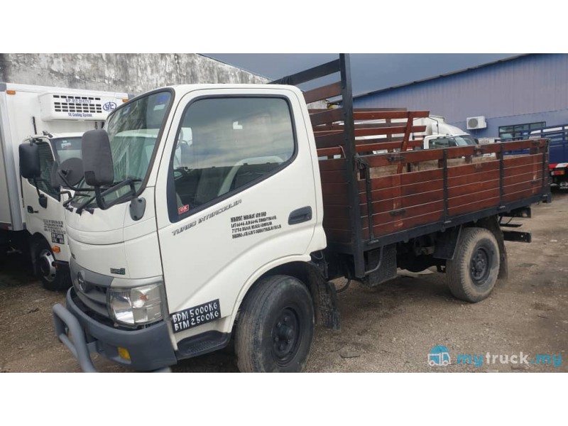 2015 Hino WU302R 5,000kg in Selangor Manual for RM56,000 - mytruck.my