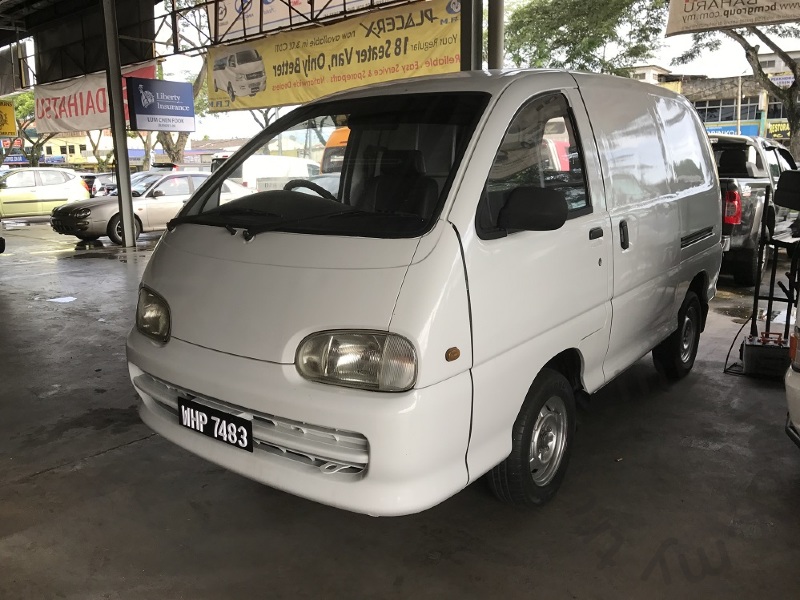 2000 Toyota Rusa 1.3CX 1,950kg in Johor Manual for RM7,800 