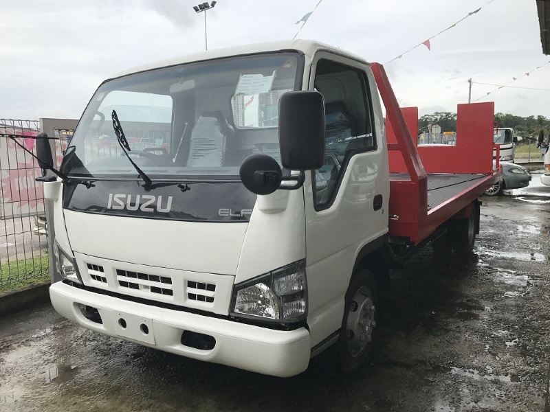 Isuzu npr 75ll